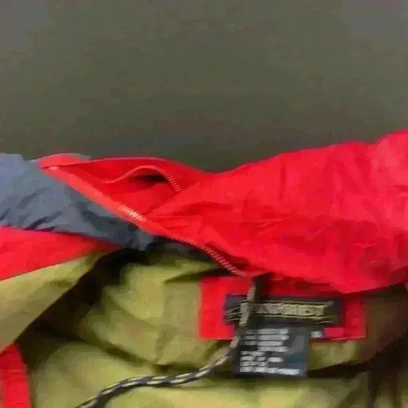 Vintage Rain Forest men’s down utility vest with 4 pockets, attached hood XLarge - Picture 7 of 12